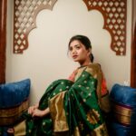 Ruchira Jadhav Instagram – 🌼शुभ दसरा🌼
सोनं घ्या सोन्यासारखे रहा🌱✨

Dolled up like दसऱ्याचं सोनं 🍃☺️
