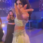 Ruchira Jadhav Instagram - Doing the things that I’ve never done before gives me immense satisfaction being an Actor❤️‍🔥 Here’s the glimpse of my look from the special song that I performed in upcoming Suspense Thriller “DAAK- the marathi movie” 🎥 #ruchirasays Stay tuned as I share the details ✨🤍 #RuchiraJadhav अब बोलो… 🌸 या 🔥