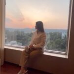 Ruchira Jadhav Instagram - There's a Sun within me that refuses to settle for less, a radiant force undimmed by external shadows, unwavering amidst life's challenges. #ruchirasays There’s a ☀️within Me ! JW Marriott Hotel Pune