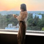Ruchira Jadhav Instagram – There’s a Sun within me that refuses to settle for less, a radiant force undimmed by external shadows, unwavering amidst life’s challenges.
#ruchirasays There’s a ☀️within Me ! JW Marriott Hotel Pune