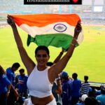 Ruhi Chaturvedi Instagram - Hum Jeet Gaye ❤️. The best day every. Kya vibe thi stadium Mai. Mazza aagaya . . . #indiavssrilanka #cupthohamarahihain #worldcup2023