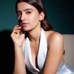 Rukshar Dhillon Instagram - I only have eyes for you♥️ 📸- @dinesh_ahuja 👗- @thatclichechic 💇🏻‍♀️- @hairbyradhika 💄- @makeupbysalonij