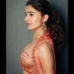 Rukshar Dhillon Instagram - #Gnapakalu song launch!🧡 #SparkTheLife in theatres on 17th November! 📸- @pranav.foto 👗- @alvirarego @styled_bysonali_ @ritukumarhq @suhanipittie 💇🏻‍♀️- @aartigupta5565 💄- @makeupbysalonij