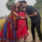 Rukshar Dhillon Instagram - ఏమా అందం… ఏమా అందం. ..😍🥰🥰 #SPARK నవంబర్ 17 తారీకు రిలీజ్ అయితాంది పొయ్యి సుశి పిలగాండ్లని దీవించుర్రి #SPARK Releasing on Nov 17th 🔥 @thisisvikranth @rukshardhillon12 @mehreenpirzadaa