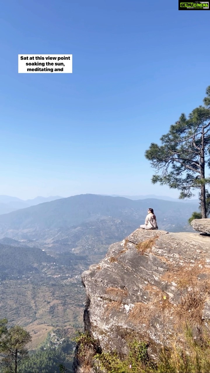 Rukshar Dhillon Instagram - Do things that fill your soul and make your feet dance♥️ #RuhTalksWithRukshar