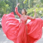 Rupali Bhosale Instagram - Until you spread your Wings, you'll have no idea how far you can fly 🧚🏻‍♀️ ~ RuMi ~ Makeup @mhatresameer60 Hair @ruksar__99 Clicked @miss_canon_21 Personal Assistant @raju_chiluka31 . . . . . . #LifeIsBeautiful #FeelLife #InstaGood #PositiveVibes #InstaPic #Sunday #SundayVibes #RupaliBhosle #RockingRupali #RupaliWinningHearts #KeepLoving #Sanjana #StarPravah #AaiKutheKayKarte 🧿