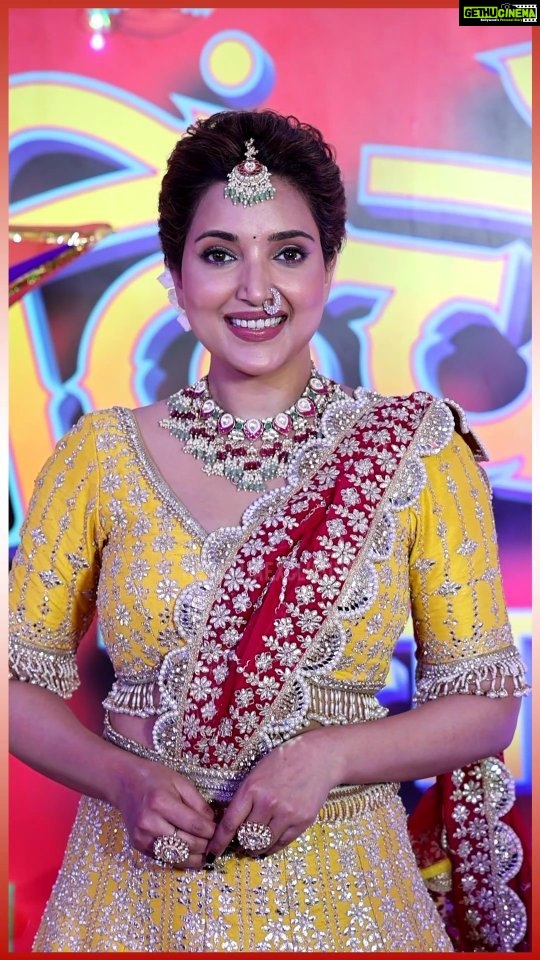 Rupali Bhosale Instagram - अभिनेत्री रुपालीचं मनमोहक रुप 😍 #rupalibhosle #aaikuthekaykarte #starpravah #dhinchakdiwali2023 #itsmajja