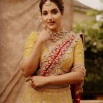 Rupali Bhosale Instagram - Let the beauty of what you love be what you do. ~ RuMi ~ Mua @makeupartist_smita Hair @hair_by_poornimagavhane Jewellery @jizajewellerystudio Outfit @mihir_designer_studio Captured by @gauravk6677 Styled and managed by @jizajewellerystudio Personal Assistant @raju_chiluka31 . . . . . . #LifeIsBeautiful #FeelLife #InstaGood #PositiveVibes #InstaPic #Friday #FridayVibes #RupaliBhosle #RockingRupali #RupaliWinningHearts #KeepLoving #Sanjana #StarPravah #AaiKutheKayKarte 🧿