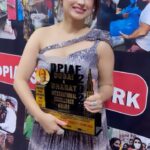 Saba Khan Instagram – Grateful ❤️ to get prestigious #Dadasahebphalke Award 🙏
.
Outfit – @the_adhya_designer 
.
.
#grateful #awardshow #dubai # Dubai, United Arab Emirates