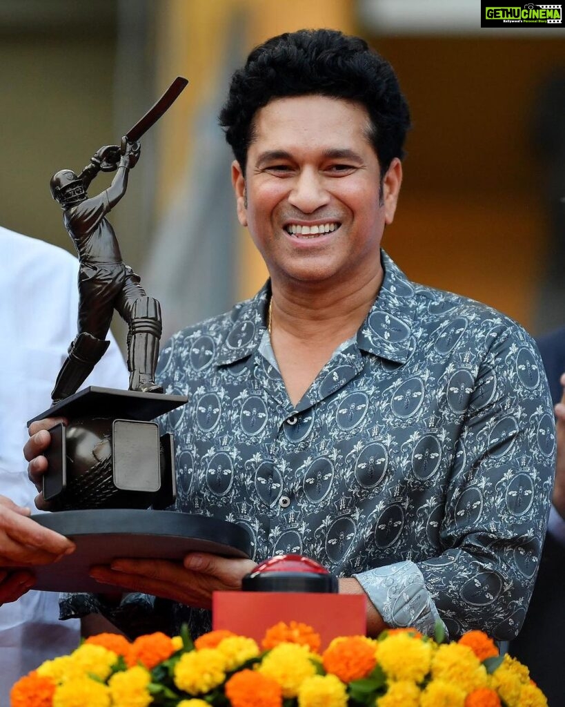 Sachin Tendulkar Instagram - This photo has a very special place in my heart. From being a 10-year-old boy who was sneaked into the North Stand with only 24 tickets for 25 eager fans, to having my statue unveiled at the iconic Wankhede, life has truly come full circle. I still remember our joyous chants, the camaraderie of that group, and the overwhelming support of the @northstandgang over the years. To think that I first stepped foot in Wankhede as a fan, then went on to be the ball boy in the '87 World Cup, lifted the 2011 World Cup, and played my last international game here – it is a journey words can't capture. This statue isn't just mine. It is a dedication to every non-striker, my cricket heroes, every teammate, every colleague, who stood by my side, for without them, this journey wouldn’t have been possible. Wankhede, and cricket, you've been very kind. 🏏💙🇮🇳