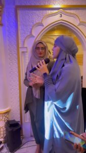 Sahar Afsha Instagram - It’s always so good to meeting you guys ❤️ 
Jazakallahu khair for inviting me n showering with so much of love ❤️ 
Wearing @hayabysanakhan ❤️
*
*
*
*
*
*
*
*
*
*
*
*
#saharafsha #deen #ummah #love #live #hijab #muslimgirl #instagram #instalike #instadaily #instagood #reels