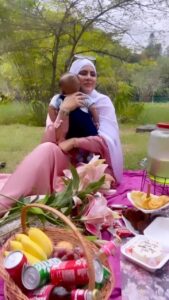 Sahar Afsha Instagram - Note : It is an old video , the products u see in this video are boycotted by me ,
I stand with Palestine 🇵🇸 Allahamdulliah for every thing.❤️ hum sabko Allah shukr karna chahiye  kisi bhi halath mai hain , par apno ke sath sahi salamat hain😇 Allah ka shukr hain …!! 
My heart breaks when I see what is happening around the world..!! Allah se dua karein , Dont underestimate the power of dua , dua kartein hain hamare ummmat ke liye 😓🤲
My heart bleeds to see those innocent people specially those kids …!!
#istandwithpalestine #ummah #freepalestine