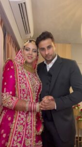 Sahar Afsha Instagram - It’s been a year today ya hayati ❤️ ya Amar this is for now n forever 😇 till jannah insha allah , I love you @arizzshaikh 
 This was our valima 💕

“And among His signs is this, that He created for you mates from among yourselves, that you may dwell in peace and tranquillity with them. And He has put love and mercy between your (hearts): Verily in that are signs for those who reflect.” This verse sums up the purpose of marriage in Islam 
#love #husbandandwife #islamicquotes #allahﷻ