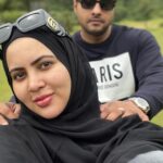 Sahar Afsha Instagram – Hold my hand , let’s walk together till jannah 💕 @arizzshaikh  your a gift ❤️ 
#allahﷻ #couple #loveislove #deen #islamicquotes