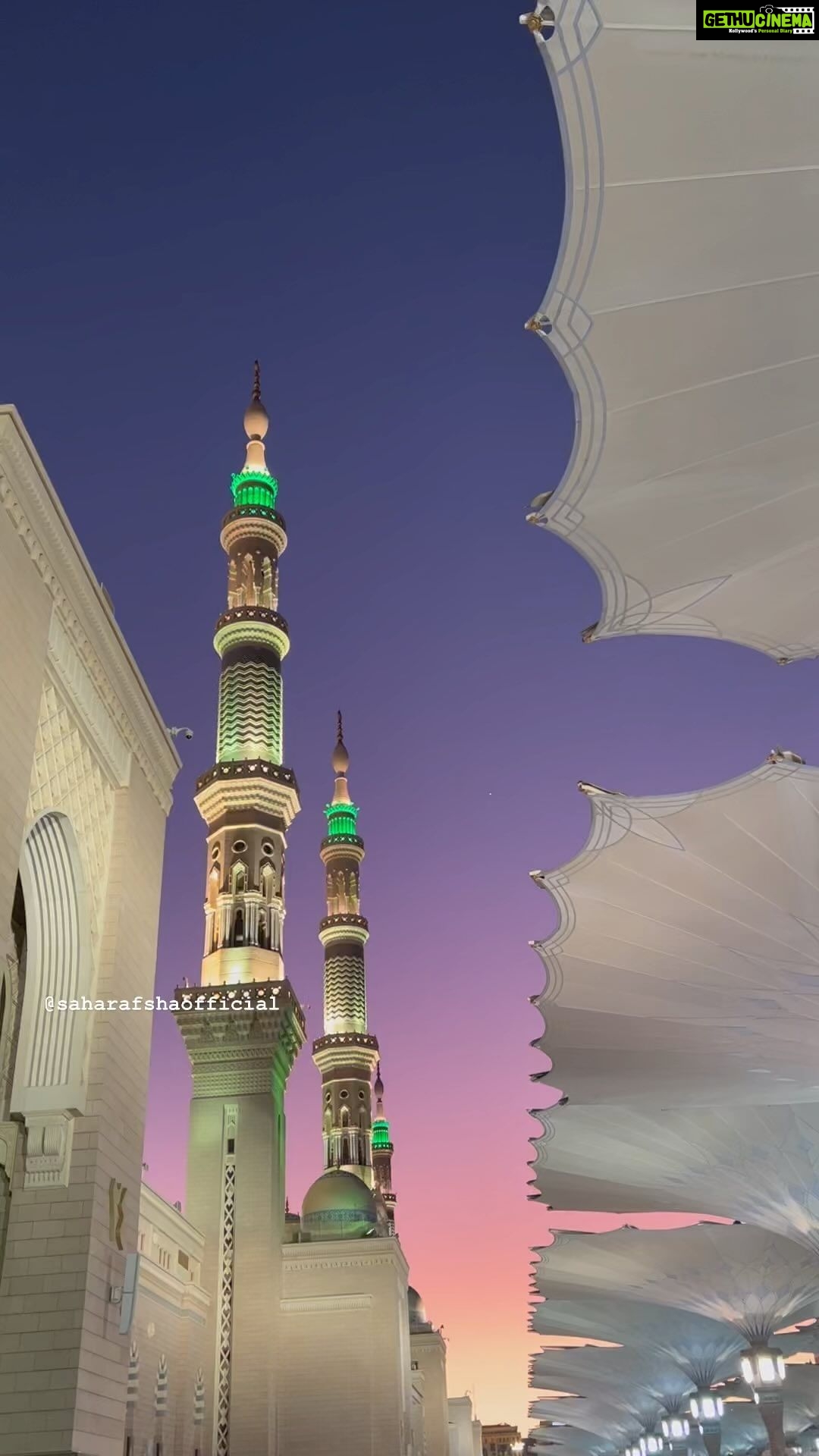 Sahar Afsha Instagram - Ye manzar Allah sabko Naseeb Kare ❤️ doesn’t it look like a filter ??? Omg ☺️ one of the best thing I have ever seen #allahamdulillah❤️