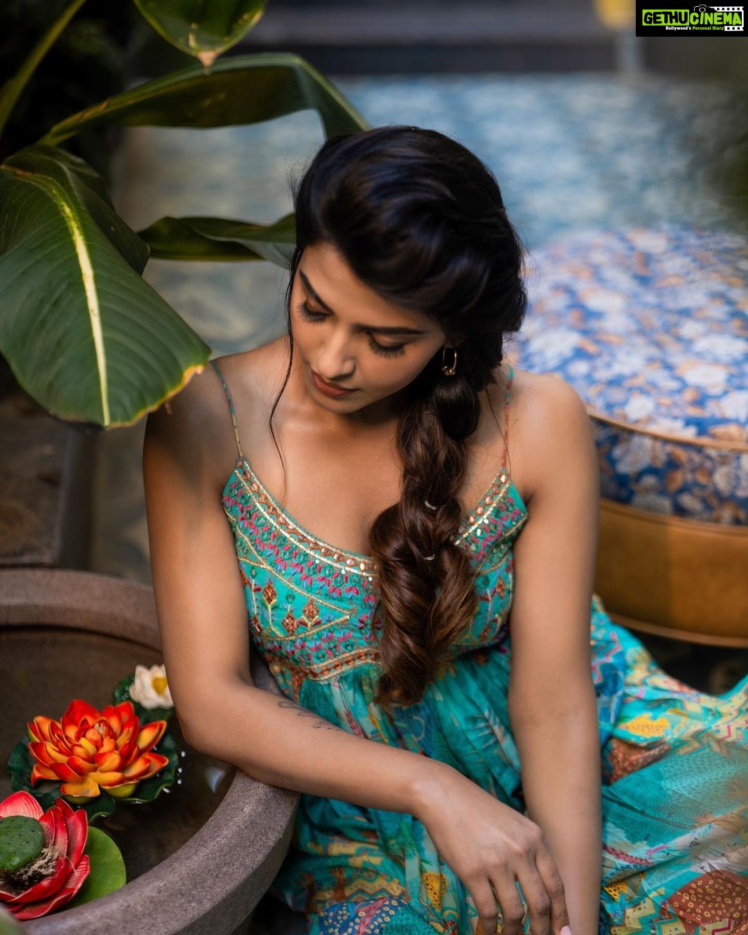 Sai Dhanshika Instagram - In tropical paradise 🪷 Very fortunate to work with this Super talented team @irst_photography is magical #makeup @reenapaiva can’t thank you enough sweetheart ♥️♥️ Who tries to present me in different way 😘 @venki_hairstylist will always rock😊 #thankyouisntenough❤️