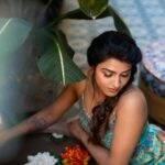 Sai Dhanshika Instagram - In tropical paradise 🪷 Very fortunate to work with this Super talented team @irst_photography is magical #makeup @reenapaiva can’t thank you enough sweetheart ♥️♥️ Who tries to present me in different way 😘 @venki_hairstylist will always rock😊 #thankyouisntenough❤️