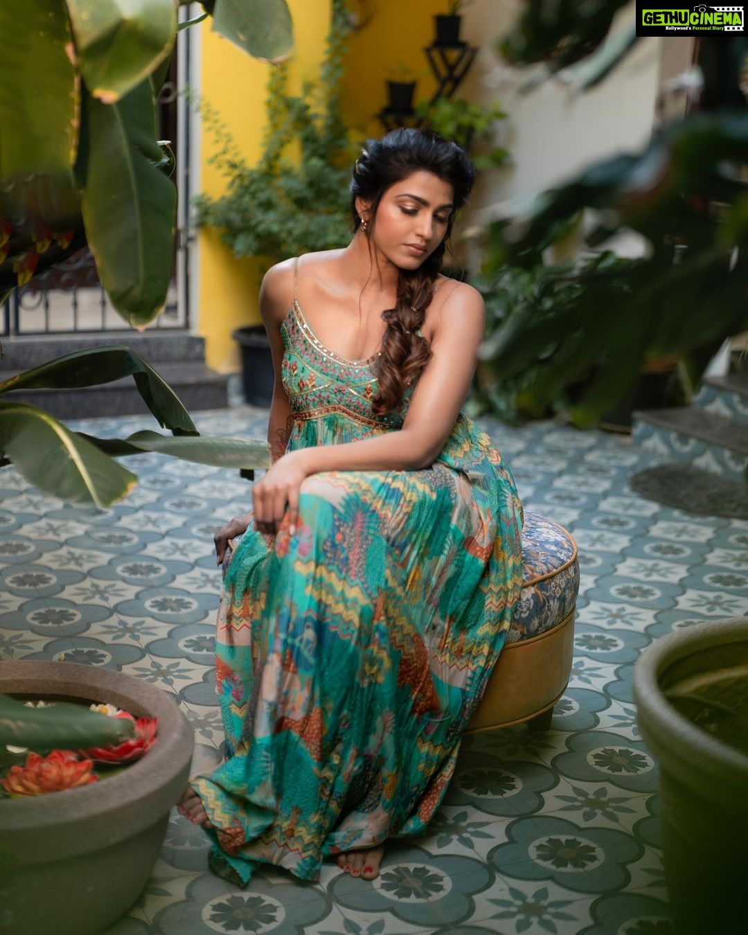 Sai Dhanshika Instagram - In tropical paradise 🪷 Very fortunate to work with this Super talented team @irst_photography is magical #makeup @reenapaiva can’t thank you enough sweetheart ♥️♥️ Who tries to present me in different way 😘 @venki_hairstylist will always rock😊 #thankyouisntenough❤️