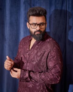 Sai Dharam Tej Instagram - For #varunlav mehendi night in Italy

Styled by - @ashwin_ash1 & @hassankhan_3 
Style team - @ahmedxmirza
Outfit - @kunalrawalofficial 
Make up by -@nehabagga21
Hair by -@praveenjp369
Shot by- @arifminhaz