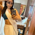 Sakshi Agarwal Instagram - Embracing the purity of white in every frame. ✨📷 #SareeStories #abs #sareelove #whitesaree Chennai, India