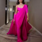 Samantha Instagram - 💕Dubai For @nishkajewelleryn Outfit : @ekayabanaras Styling : @jukalker Makeup : @avnirambhia Hairstylist : @rohit_bhatkar Photographer: @faisal_tirz Dubai , UAE