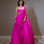 Samantha Instagram - 💕Dubai For @nishkajewelleryn Outfit : @ekayabanaras Styling : @jukalker Makeup : @avnirambhia Hairstylist : @rohit_bhatkar Photographer: @faisal_tirz Dubai , UAE