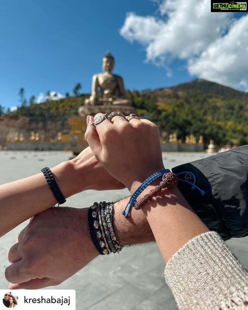 Samantha Instagram - 🤍🤍🤍 • @kreshabajaj Exploring Thimphu, Bhutan with @sixsensesbhutan @vanrajzaveri @samantharuthprabhuoffl . . . #sixsensesbhutan #sixsensesthimphu magic - bhutan - thimphu - love