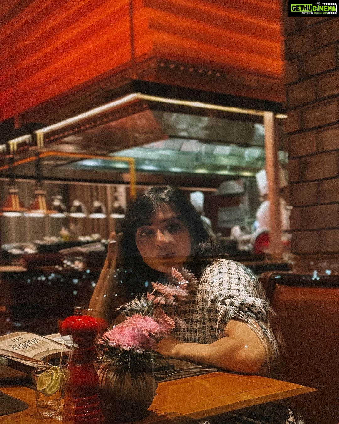 Samantha Instagram - Imperfectly perfect♥️