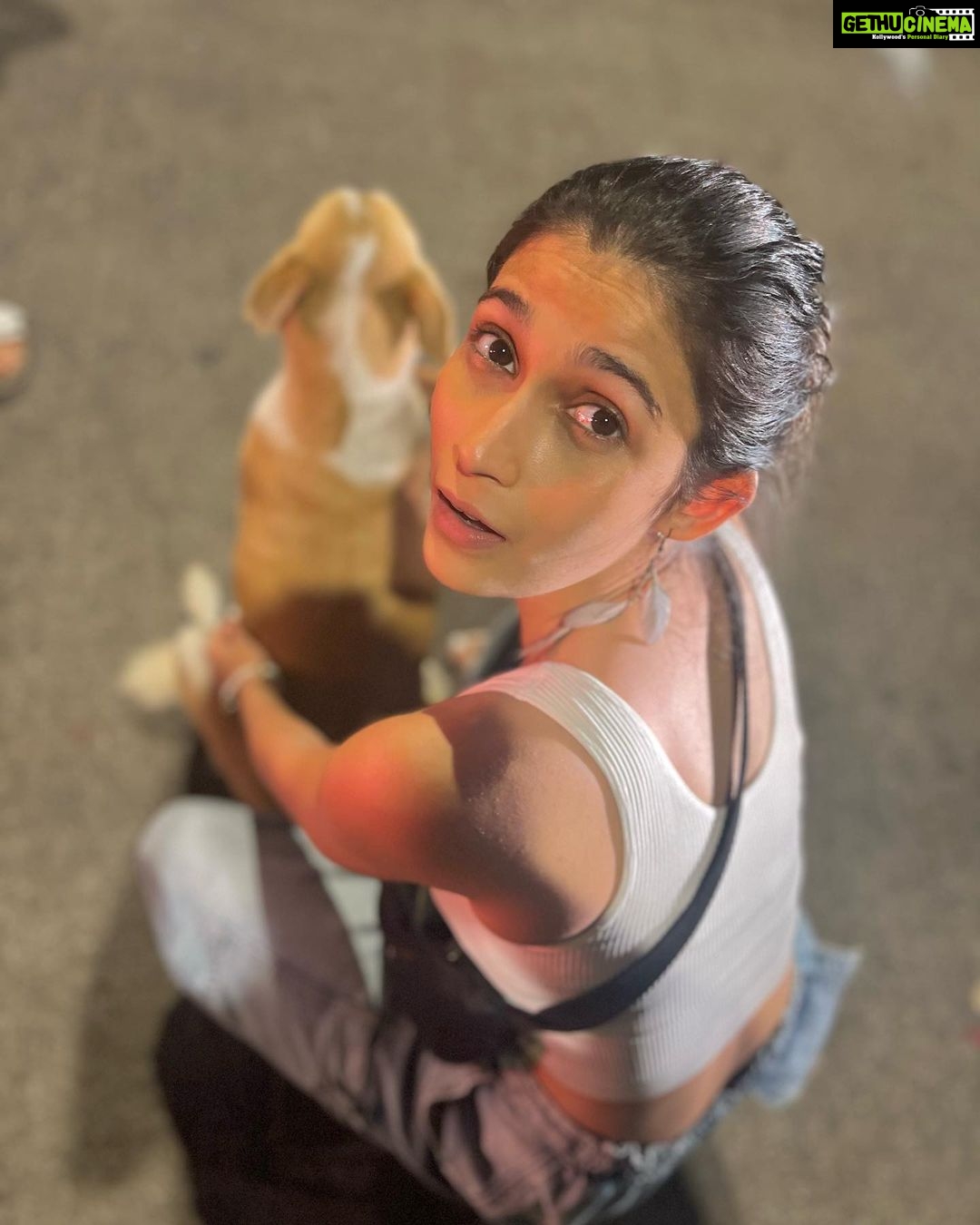 Samara Tijori Instagram - Forcing my love on smols since 1995
