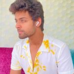 Samarth Jurel Instagram – Bring Fashion & Technology to Your Lifestyle ⌚🎶🎵️

Connect to the world of StyleTech and experience ultimate convenience with awesome products by @honeybud.official

Rock with #honeybud✨

Add to the aesthetics and make HONEYBUD your style statement.

 Experience with Products by Honeybud is the Best ✨ 

 Now, you can also get your hands & ears on them. 👇🏻

All you have to do is follow @honeybud.official and participate in their massive 100 smartwatches and earbuds giveaway contest.💥💥

You can also use my code Samarth 15 to get additional 15% off on your purchase from www.honeybud.in (official website).

So,What are you waiting for? 
Hurry up 😃
Start Your Honeybud Experience.

 My ‘Honeybud’ Smartwatch is my Honey.🤗 

Which ‘Honeybud’ Product is Yours??

Special thanks @platformcreatorsentertainment

#honeybud #reels #instagram #instagood #instareel #honeybudaudio #stylishinhoneybud #workoutwithhoneybud #playpods #instareels #fashion #design #foryou #brand #smartaudio