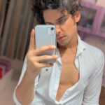 Samarth Jurel Instagram - Know your worth. Then add tax.” #samarthjurel #catchmeifyoucan