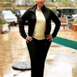 Sambhavna Seth Instagram - The Most Beautiful thing You can wear is Confidence 😻😻😻 Bas mere Andar wahi Missing hai🤪🤪