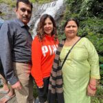 Sambhavna Seth Instagram - Ye lo aapka Surprise Kerala Vlog series starts today Taiyaar ho Doston 😻