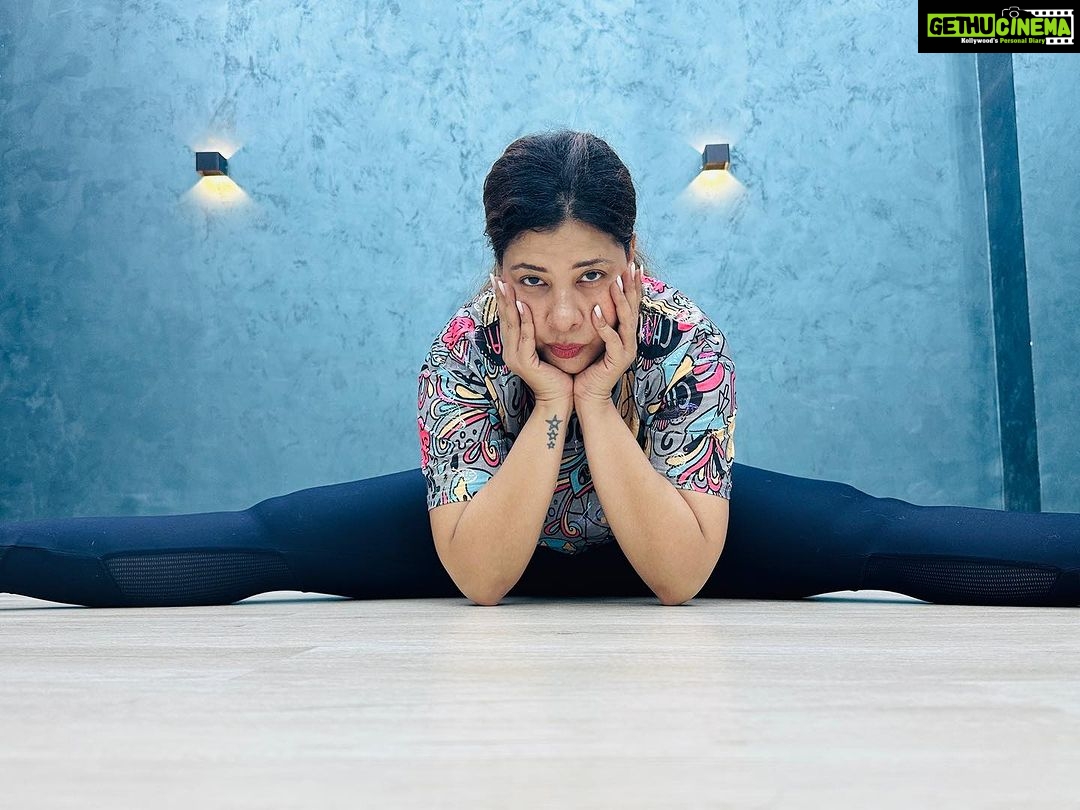 Sambhavna Seth Instagram - Crossing my limits 🏋️♀️
