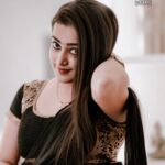 Samskruthy Shenoy Instagram - Find the beauty in every moment ❤ PC - @hostenofficial #samskruthyshenoy #samskruthy #hostenofficial #loveyourself #loveforblack #happiness #keralatalents #expressyourself #instagood #instadaily
