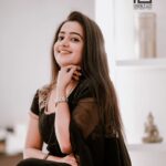 Samskruthy Shenoy Instagram – Black is my happy colour 🖤
PC – @hostenofficial 

#loveforblack #randomclicks #samskruthyshenoy #samskruthy #hostenofficial