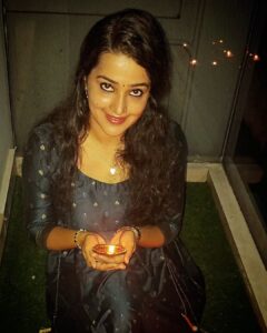 Samskruthy Shenoy Instagram - 🪔Happy Diwali 🪔 #samskruthyshenoy #samskruthy #diwali #diwali2023 #deepawali #festivaloflights #happiness