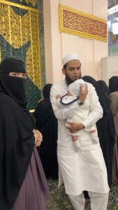 Sana Khan Instagram - Alhamdullilah by the will of Allah we were so lucky to get right inside the Roze Mubarak ♥️🤲🏻

Alhmdulillah Governor Madina Munwara Ke Dawat Per Roze Rasool صلی اللہ علیہ وسلم Pe Haazri

JazakAllah khair Sheikh Hamdan (Prince of UAE) 
Murtuza Bhai (Uk)
Sheikh Salem Al-Juhani 

It was all out @saiyadtariqjamil ki barkat that we got this opportunity 🥹

#madina #alhamdulillah #anassaiyad #sanakhan #saiyadtariqjamil