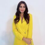 Sana Makbul Instagram – I am a ladoo peela colour on a karwa chauth 🤣🤣