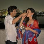 Sanaya Irani Instagram - Moonlit moments and Heartfelt prayers 🌙✨ #KarwaChauth #myForeverLove #MileyJabHumTum #15YearsOfTogetherness