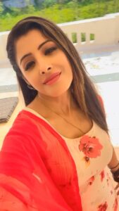 Sanchita Banerjee Instagram - 🥰😀💖

#fun #instagood #instadaily #love #ootd #viral #treanding #positivity #blessed #smile #actorslife #sanchitabanerjee #cute #bollywood #beauty #smile #happy