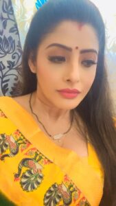 Sanchita Banerjee Instagram - Matlab hum sahi chal rahe hai😘🧿😇

#blessed #love #enjoylife #smile #instagood #positivity #instadaily #sanchitabanerjee #actorslife #smile #attitude #beauty #actress #beautiful #godbless