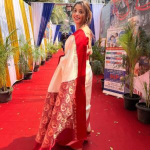 Sanchita Banerjee Instagram - SUBHO ASHTAMI 🙏🏻😇
Happy DURGA Puja To All❤️❤️

#durgapuja #festival #bengali #indian #culture #instadaily #positivity #blessed #instagood #happy #smile #beauty #durgamaa #love #mumbai