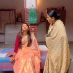 Sanchita Banerjee Instagram - Itni sararte karte ho tumare maa bap kuch kahte nahi . . . . #instagram #reelsinstagram #instagood #instadaily #reelsviral #réel #instalove