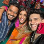 Sanchita Banerjee Instagram - Durga Puja memories with besties ❤️😇🤗😘🧿 #durga #puja #memories #love #smile #instagood #ootd #beautiful #positivity #instadaily #blessed #fun #happy #beauty #session #festival #bestfriends #picoftheday