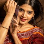 Sanchita Shetty Instagram - Happy Durga Puja 🌺 Happy Saraswati Puja 🌺 Happy Dasara 🌺 Happy Navaratri 🌺 Happy Vijayadashami 🌺 Beauty captured by Photography : @rahuldev1177 #happydurgapuja #happydasara #happysaraswatipuja #happyashtami #happynavratri #festive #festivetime #saree #sareelove #festivetime #pure #blessed #bliss #blissful #peace #love #sanchita #sanchitashetty #spreadlovepositivity ❤️