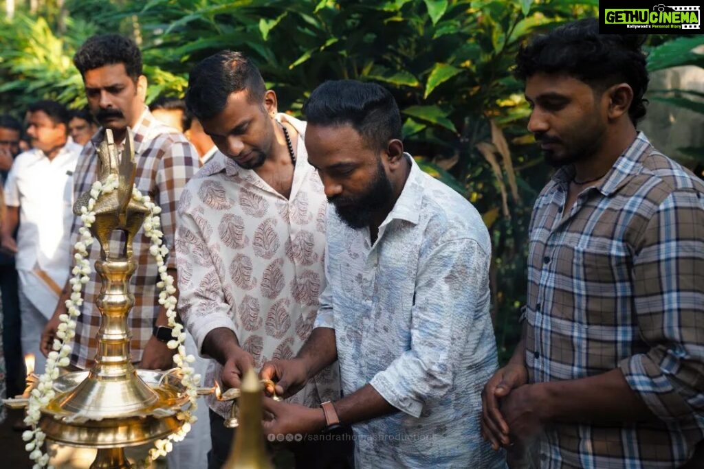 Sandra Thomas Instagram - The Pooja Ceremony of @sandrathomasproductions - 🎥#ProductionNo.2 with an ensemble cast of @shanenigam786 @shinetomchacko_official @baburajactor @officialanagha , titled "Little Hearts" was held today! The joy & excitement are overwhelming as we witness our team's hard work & dedication come to fruition. 📝🎬 Story & Direction - Anto Jose Pereira & @aby_treesa_paul Screenplay by Rajesh Pinnadan. Stay tuned for a cinematic experience coming your way very soon! 🙏🏼💜 #stp #sandrathomas #pooja #production2 #shanenigam #shinetomchacko #baburaj #anagha #kerala #malayalamfilm #cinema #sandrathomasproductions Kochi, India