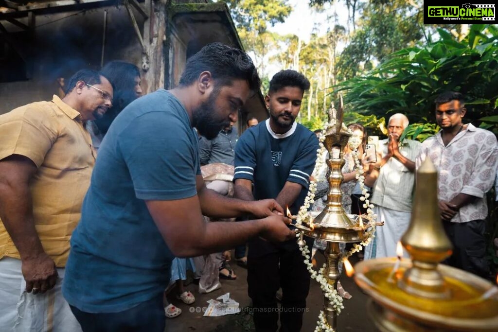 Sandra Thomas Instagram - The Pooja Ceremony of @sandrathomasproductions - 🎥#ProductionNo.2 with an ensemble cast of @shanenigam786 @shinetomchacko_official @baburajactor @officialanagha , titled "Little Hearts" was held today! The joy & excitement are overwhelming as we witness our team's hard work & dedication come to fruition. 📝🎬 Story & Direction - Anto Jose Pereira & @aby_treesa_paul Screenplay by Rajesh Pinnadan. Stay tuned for a cinematic experience coming your way very soon! 🙏🏼💜 #stp #sandrathomas #pooja #production2 #shanenigam #shinetomchacko #baburaj #anagha #kerala #malayalamfilm #cinema #sandrathomasproductions Kochi, India