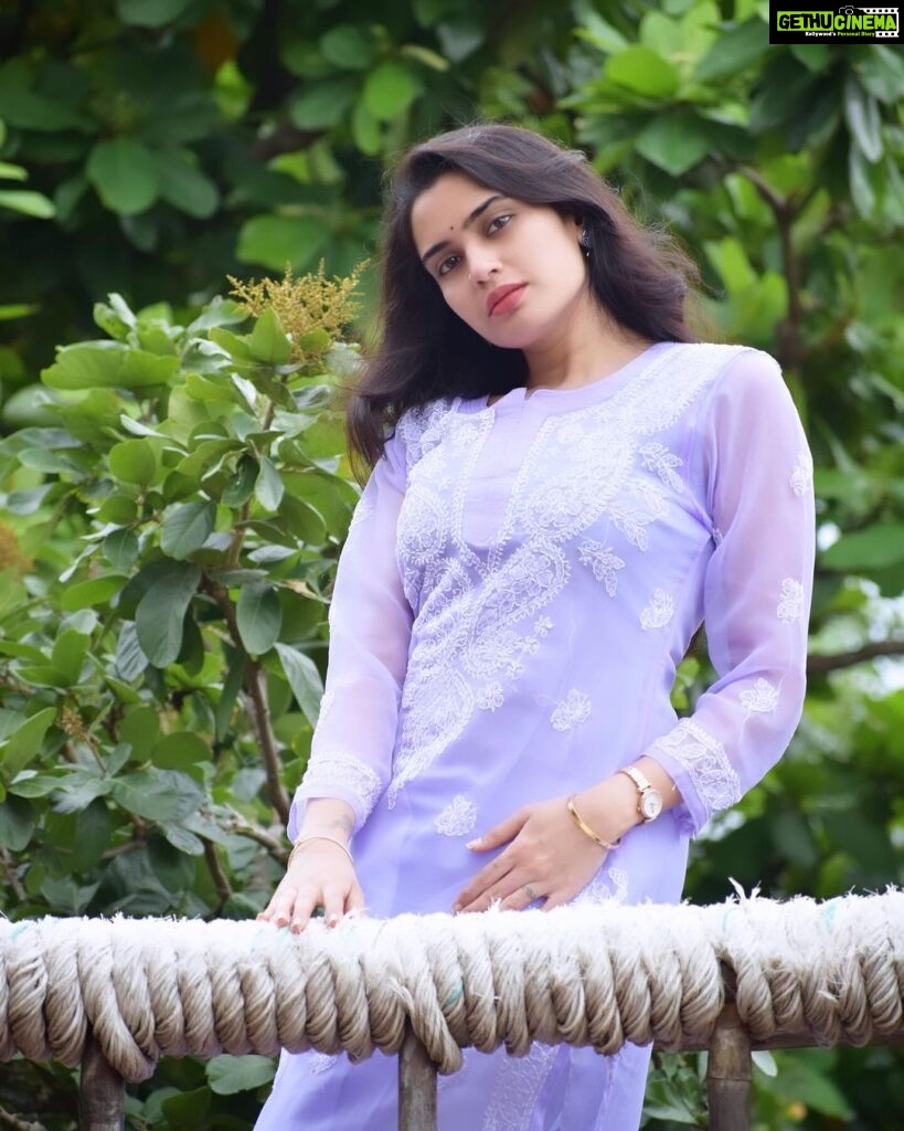 Sangeetha Bhat Instagram - One glance: no words required…. #sangeethabhat #sangeethabhatsudarshan #actressforever #badamicaves #pattadakal #aihole #arrehman #nenjaipoopol Badami, Pattadkal, Aihole
