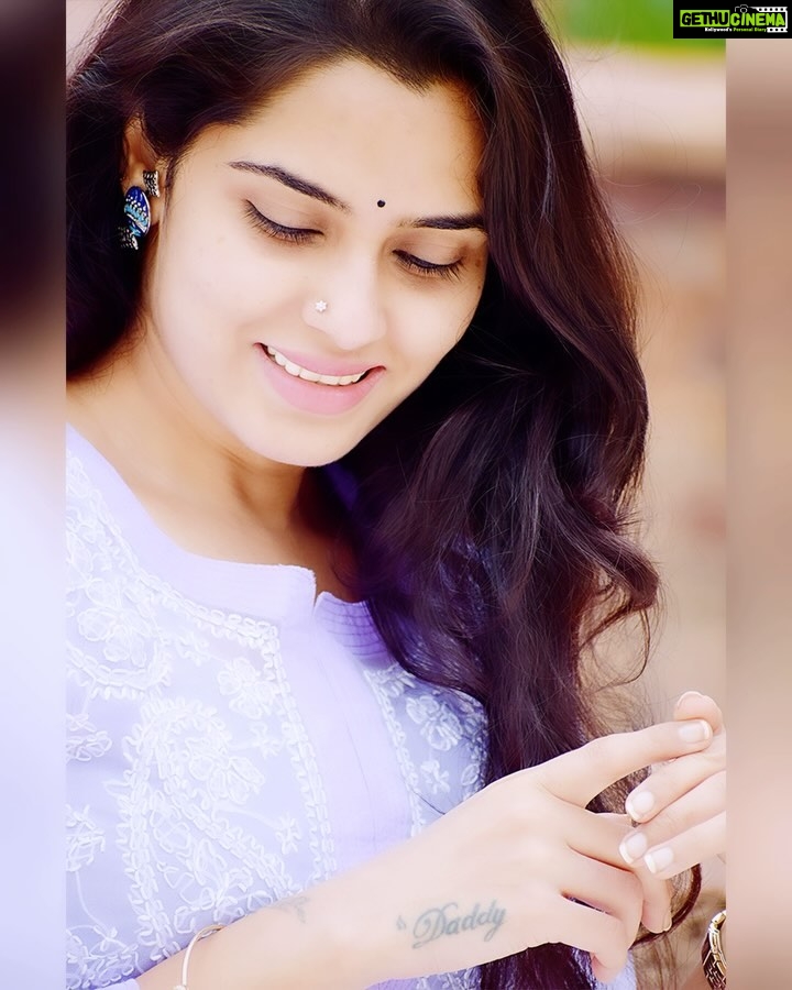 Sangeetha Bhat Instagram - Do not dwell in the past, do not dream of the future, concentrate the mind on the present moment. —Buddha #sangeethabhat #sangeethabhatsudarshan #actressforever #badami #aihole #pattadakal #lucknowichikankarikurtis #tosenainaamilaaike Badami, Pattadkal, Aihole
